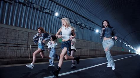 ITZY “BET ON ME” M/V @ITZY .